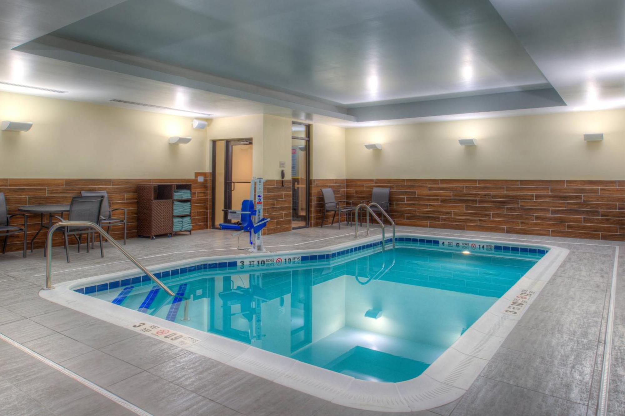 Fairfield Inn & Suites By Marriott קנטון מראה חיצוני תמונה