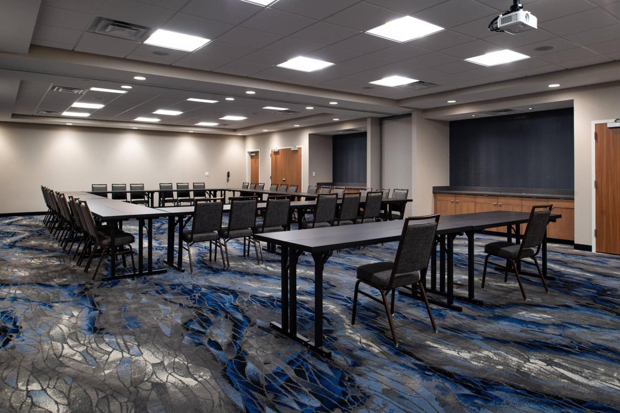 Fairfield Inn & Suites By Marriott קנטון מראה חיצוני תמונה